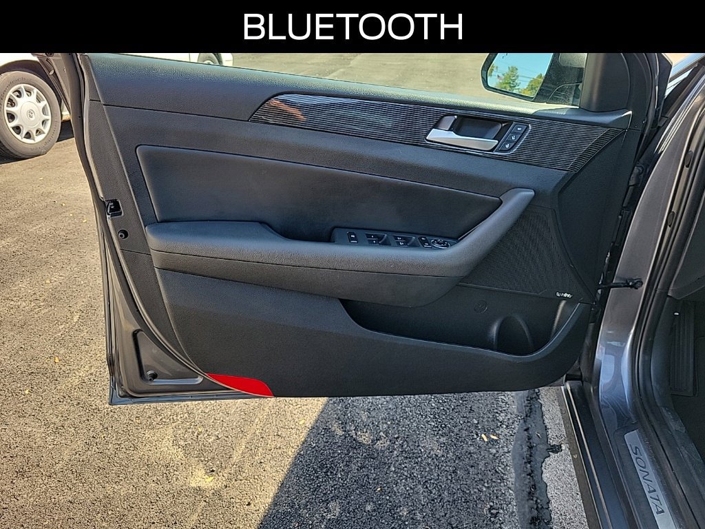 Used 2018 Hyundai Sonata Limited w/ Limited Ultimate Package 03 FWD image 19
