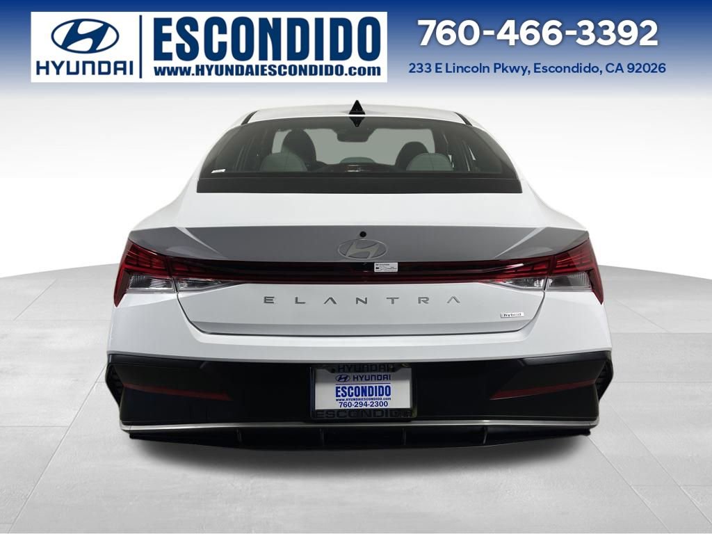 New 2025 Hyundai Elantra Limited image 4