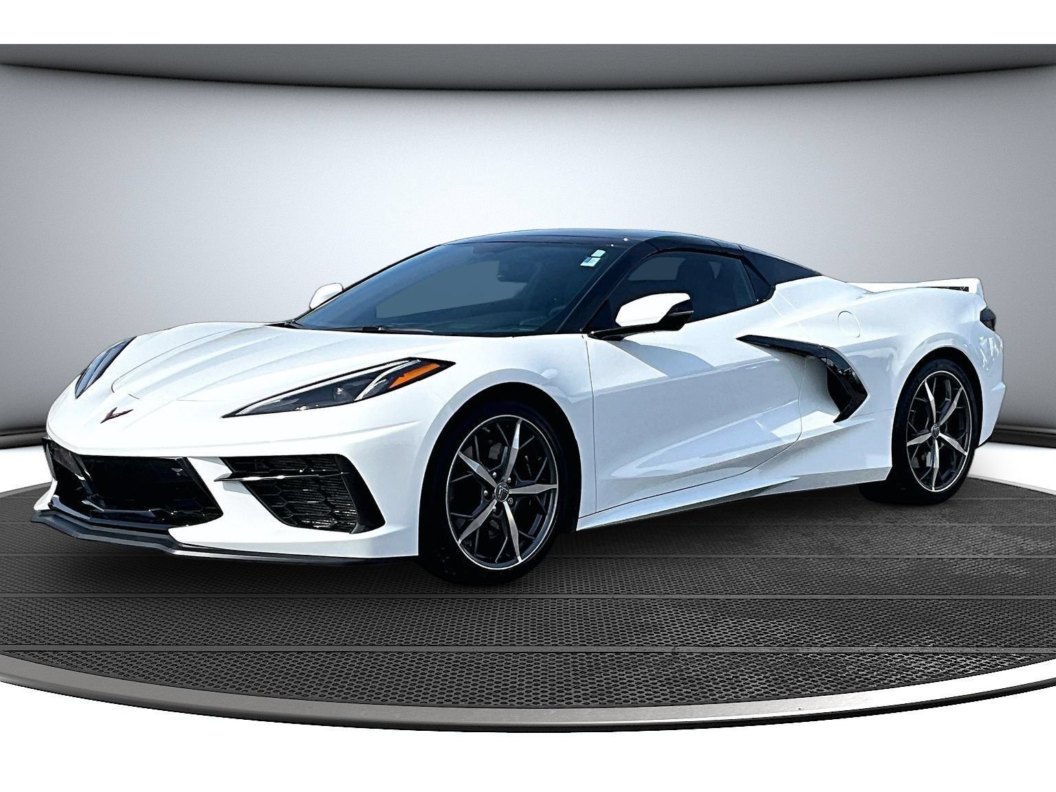 Used 2022 Chevrolet Corvette Stingray Premium Conv w/ Z51 Performance Package RWD image 15