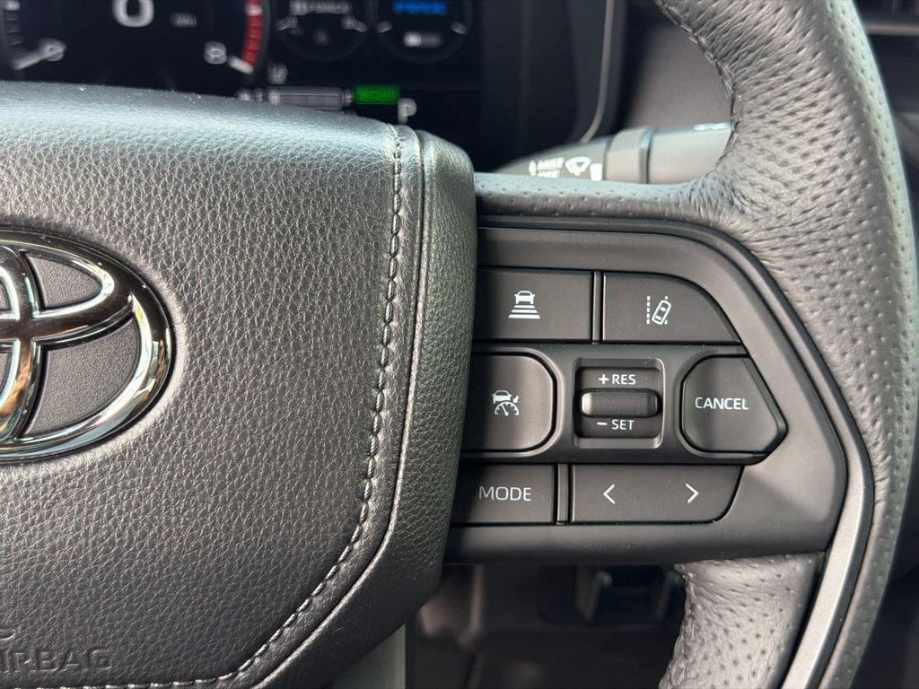Used 2025 Toyota Tundra TRD Pro AWD/4WD image 26