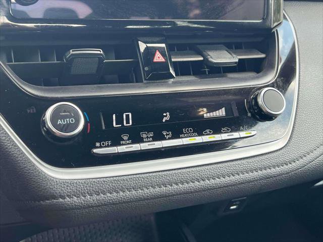 Certified 2024 Toyota Corolla SE image 32