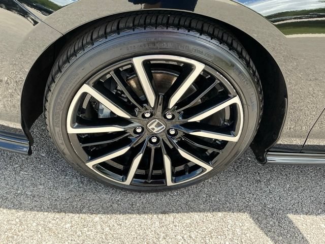 Used 2024 Honda Accord Touring image 9