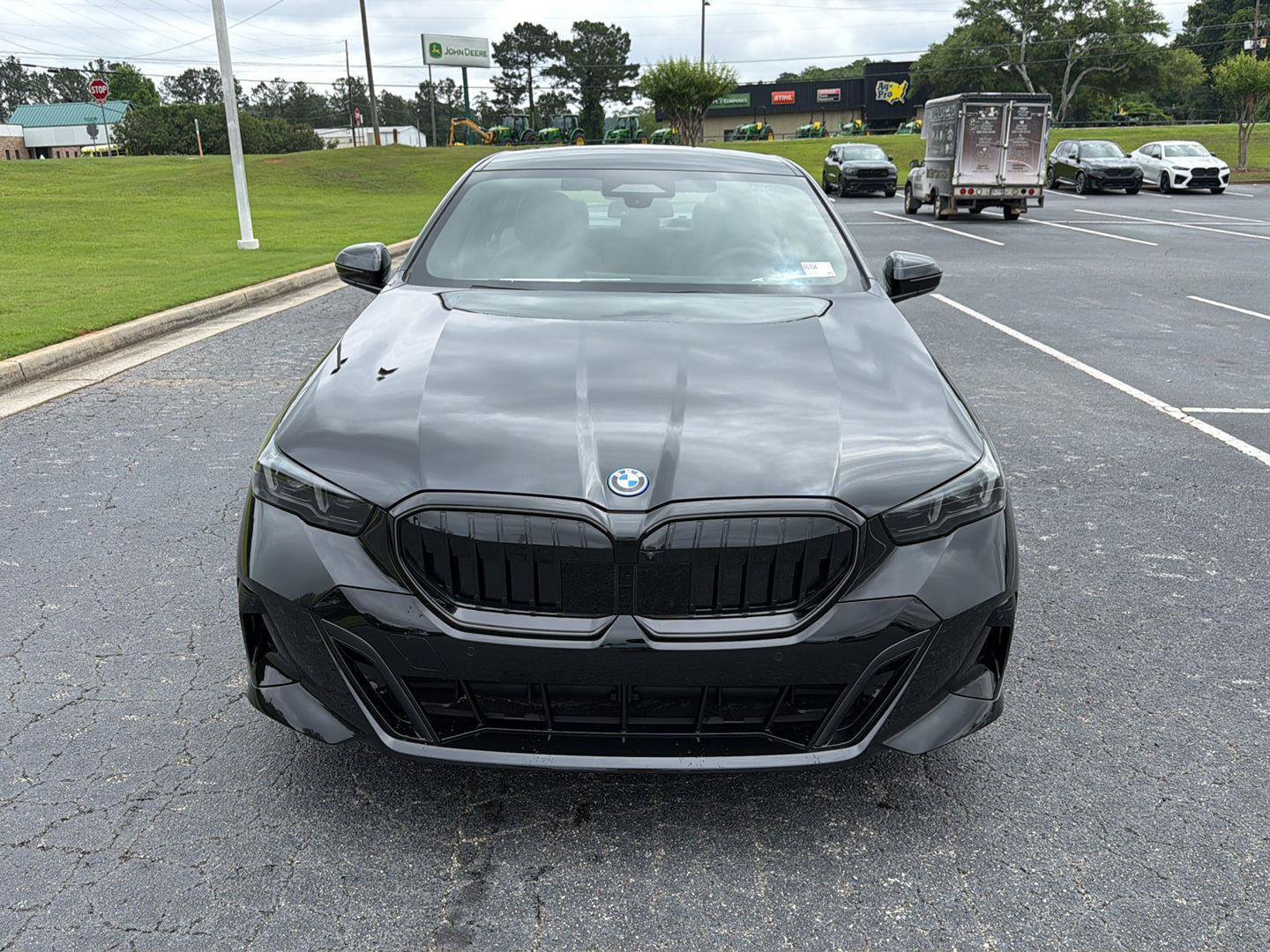 New 2027 BMW 550e xDrive w/ Executive Package AWD/4WD image 9