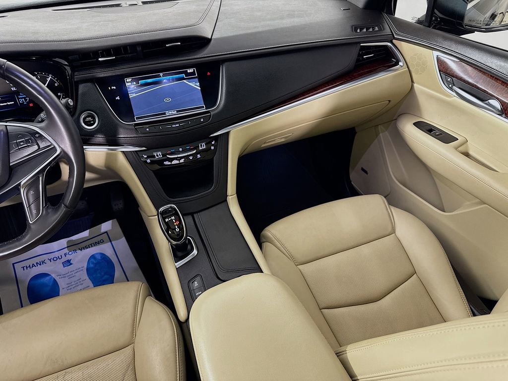 Used 2018 Cadillac XT5 Premium Luxury w/ Driver Assist Package FWD image 31