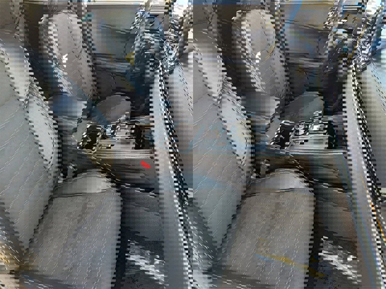 Used 2024 Mitsubishi Outlander AWD image 8