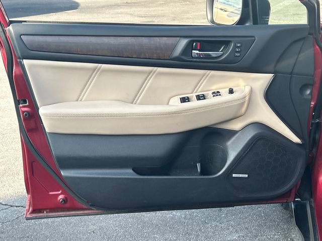 Used 2018 Subaru Outback 3.6R Limited image 11