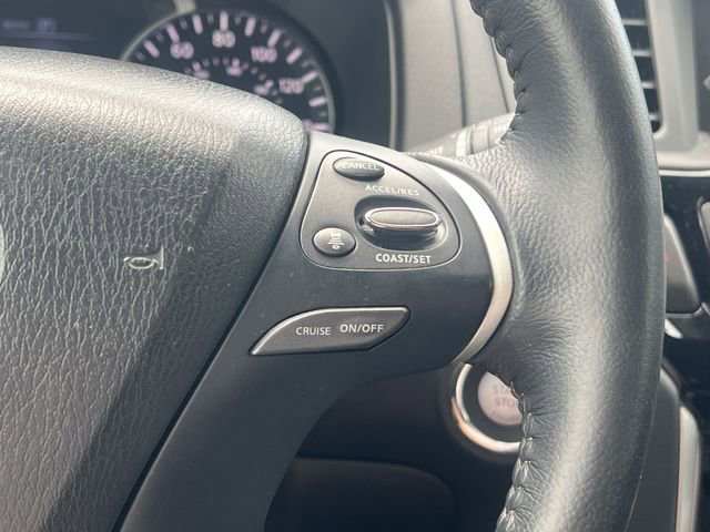 Used 2019 Nissan Pathfinder SV AWD/4WD image 29