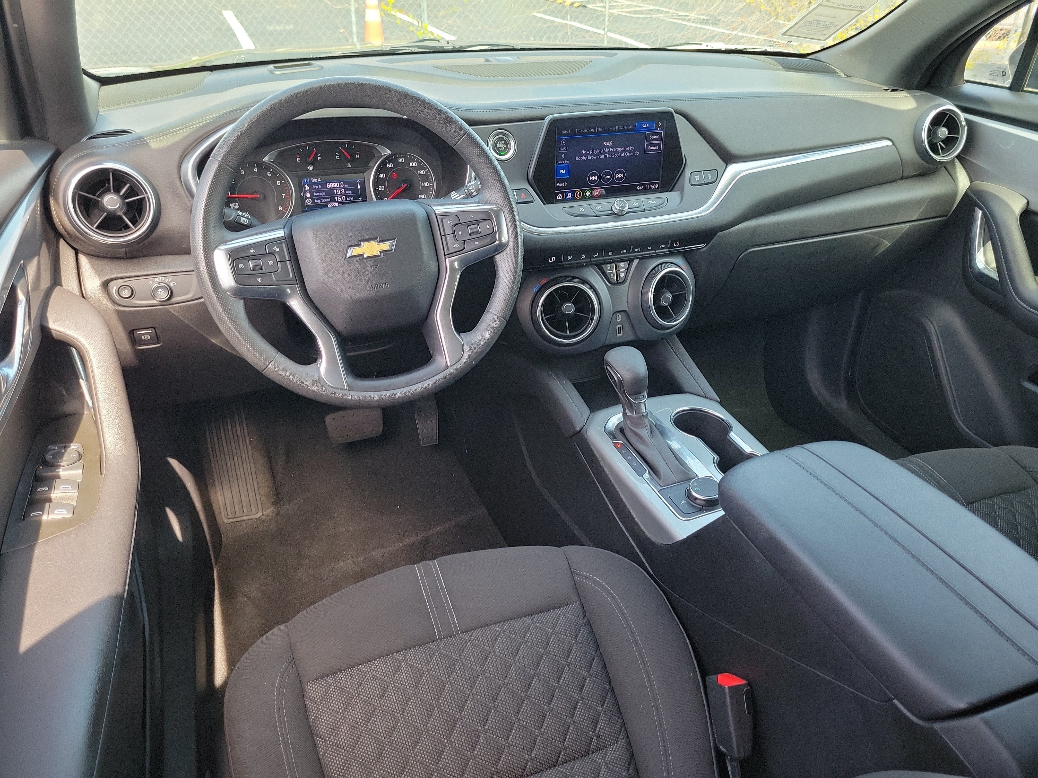 Used 2022 Chevrolet Blazer LT FWD image 15