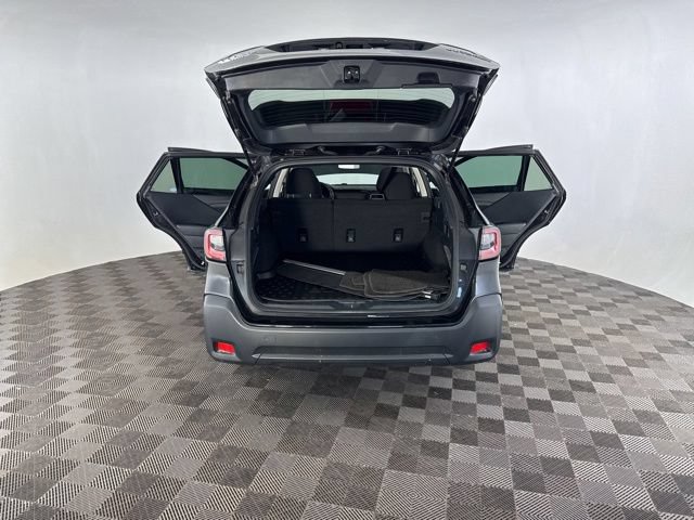 Used 2023 Subaru Outback Premium AWD/4WD image 15