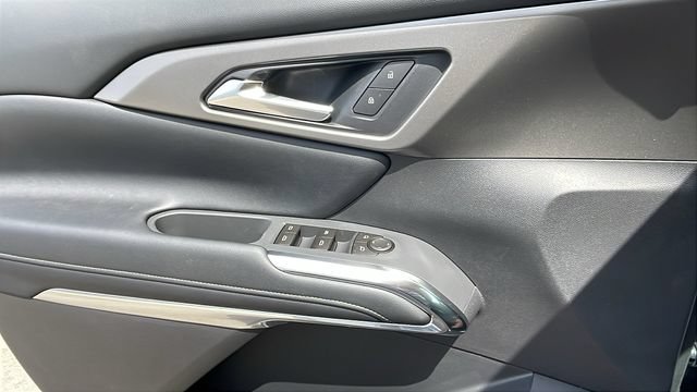 New 2026 Chevrolet Traverse LT w/ LPO, Floor Liner Package FWD image 28