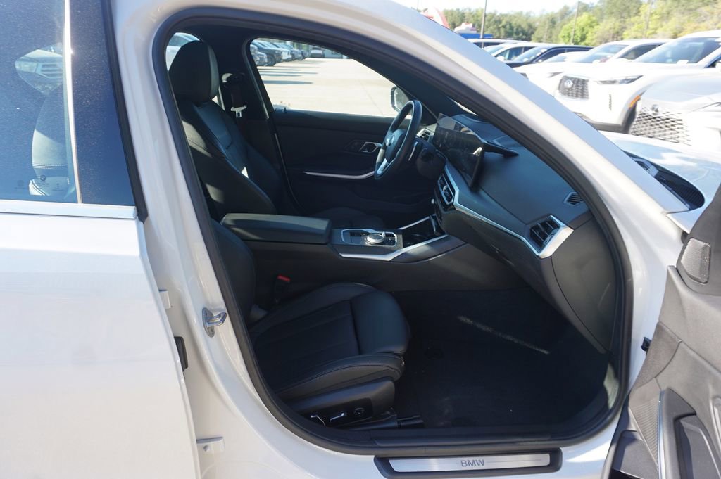 Used 2024 BMW 330i Sedan image 18
