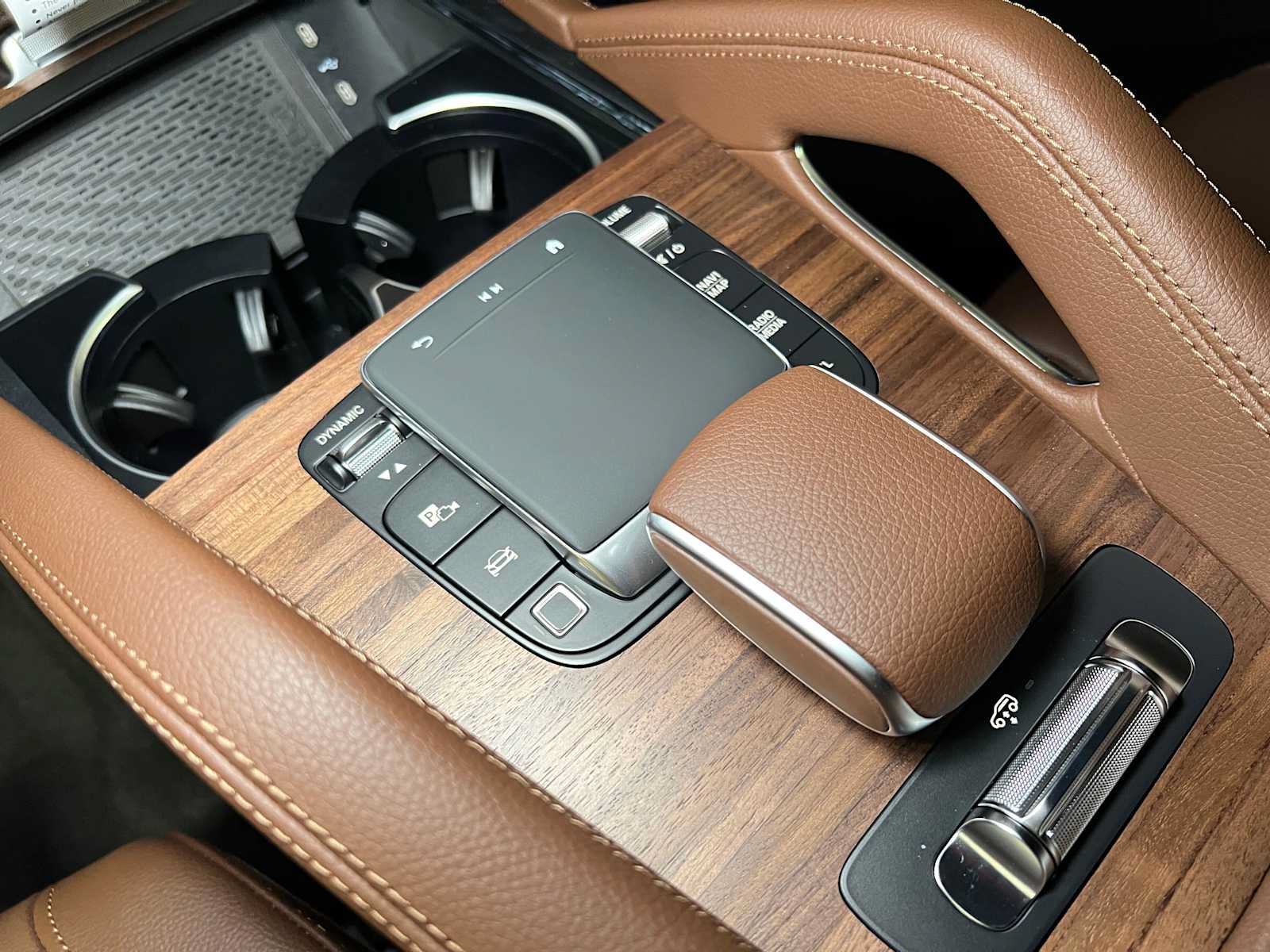 New 2026 Mercedes-Benz GLS 450 4MATIC image 35