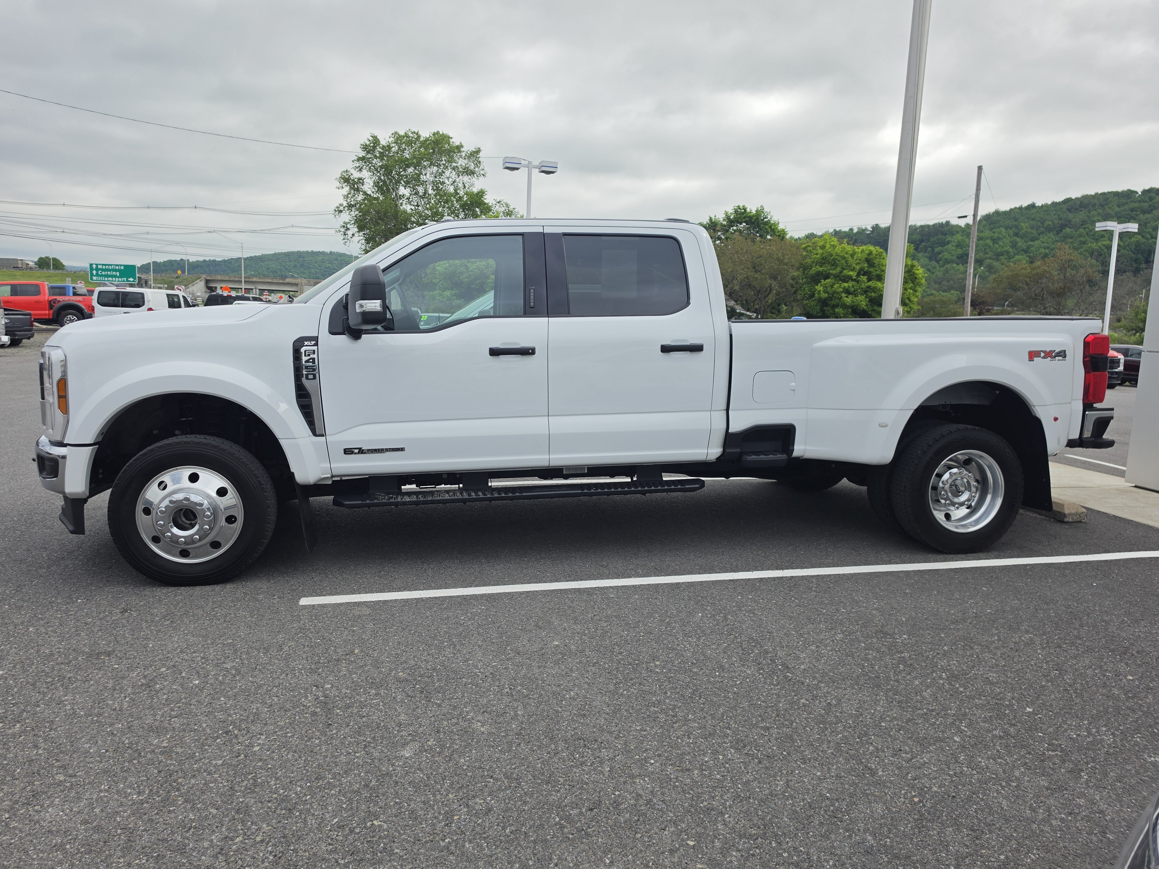 Used 2024 Ford F450 XLT w/ 360-Degree Camera Package AWD/4WD image 7