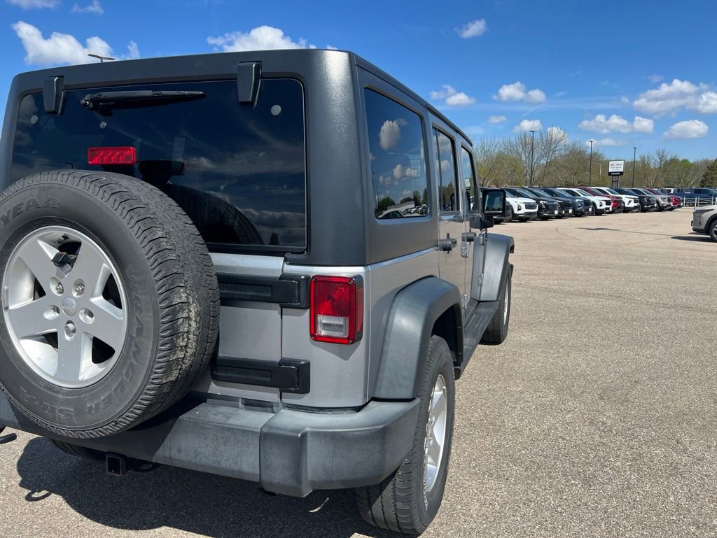 Used 2018 Jeep Wrangler Unlimited Sport S AWD/4WD image 4