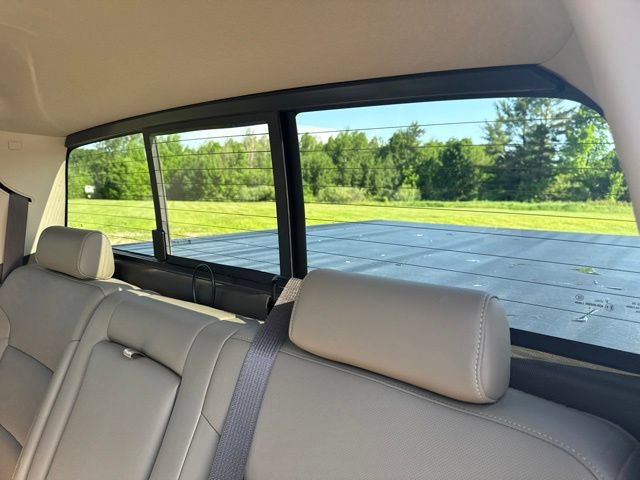 Used 2018 Chevrolet Silverado 1500 LTZ Z71 w/ Centennial Edition AWD/4WD image 32