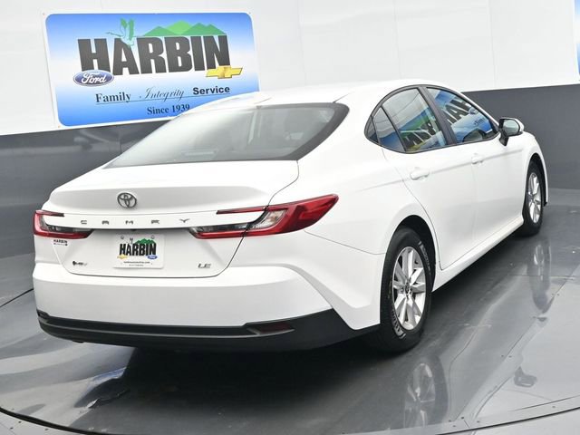 Used 2025 Toyota Camry LE image 5