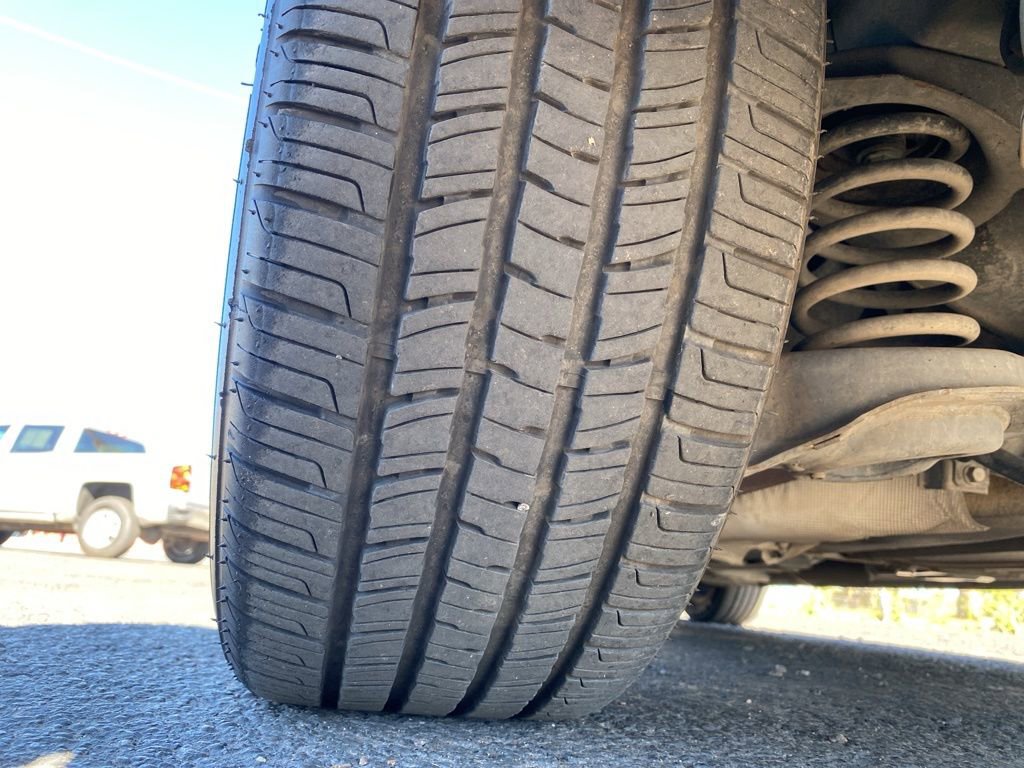 Used 2015 MAZDA MAZDA5 Sport image 15