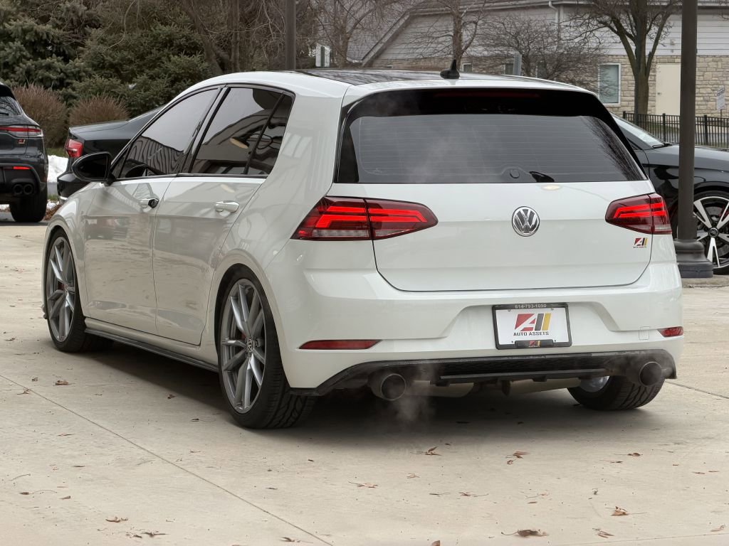 Used 2019 Volkswagen GTI SE w/ SE Experience Package image 10