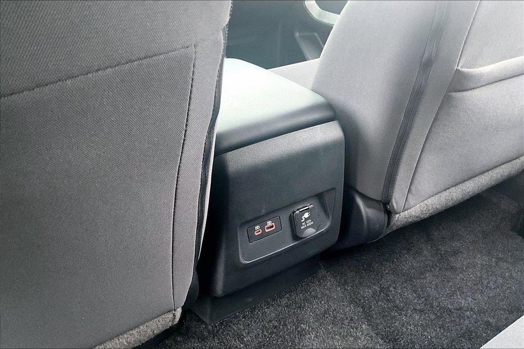 Used 2023 Nissan Frontier SV w/ SV Convenience Package image 11