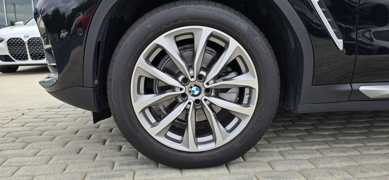 Used 2019 BMW X4 xDrive30i w/ Driving Assistance Package AWD/4WD image 11