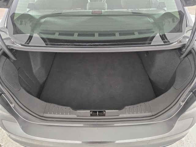Used 2018 Ford Focus SE FWD image 15