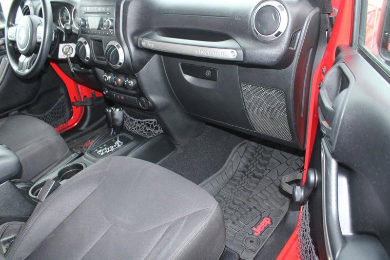 Used 2015 Jeep Wrangler Sport image 11