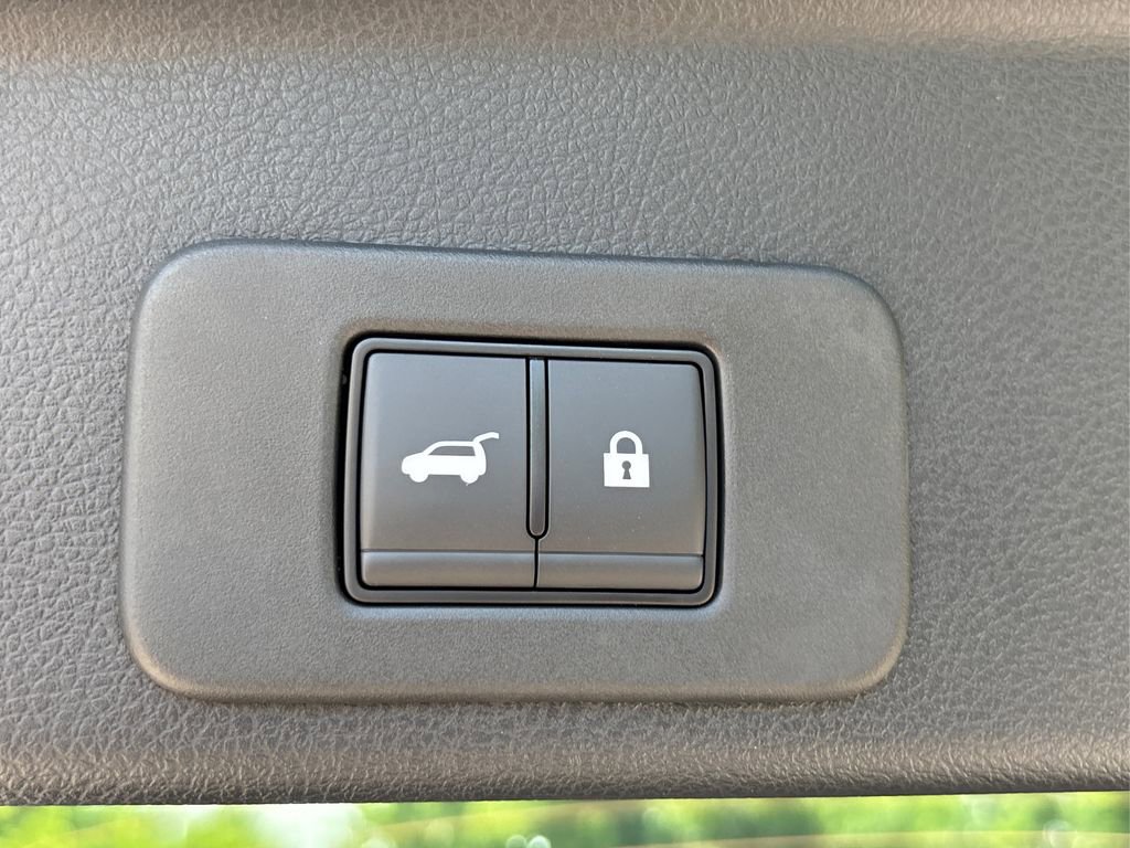New 2025 Nissan Murano SV AWD/4WD image 14