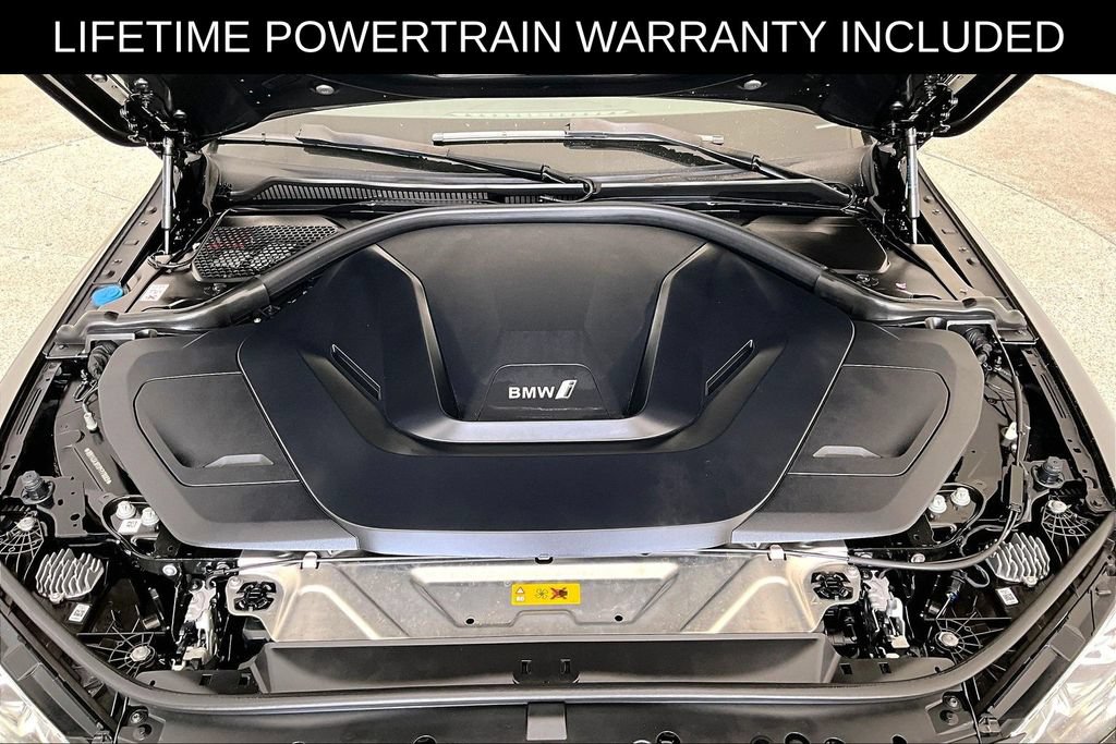 Used 2023 BMW i4 eDrive35 RWD image 11