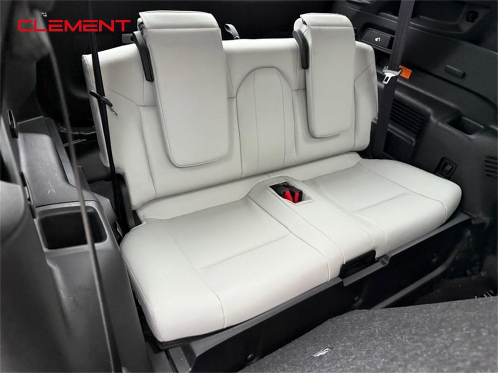 Used 2024 Mitsubishi Outlander SEL image 19