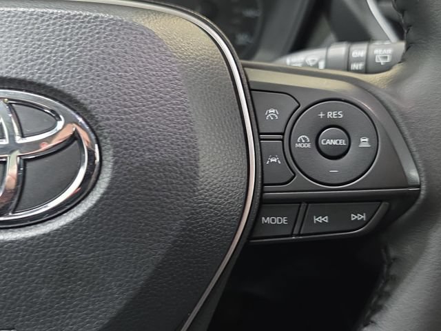 Certified 2023 Toyota Corolla Cross LE w/ Moonroof Package AWD/4WD image 14