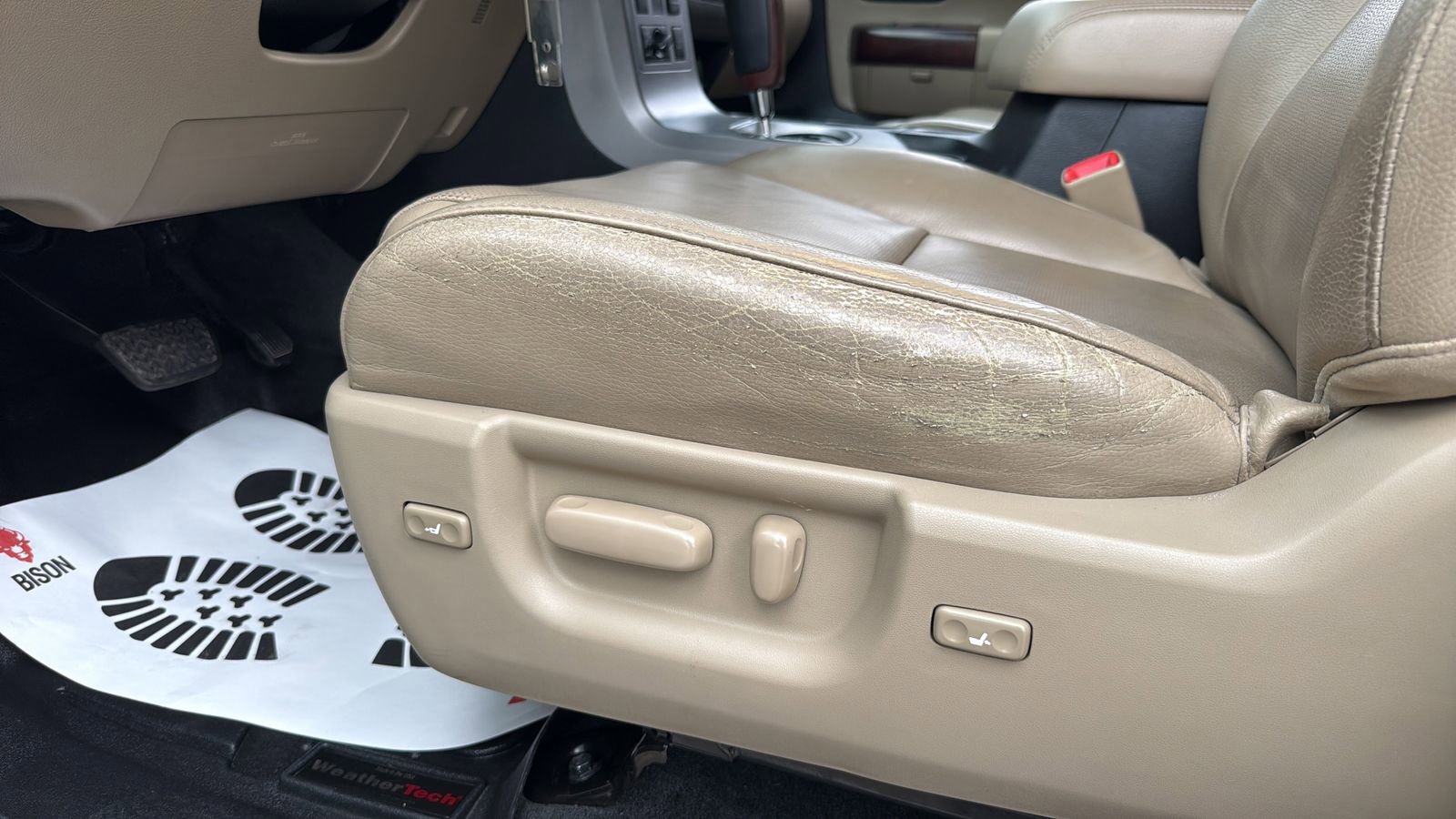 Used 2014 Toyota Sequoia Platinum RWD image 10
