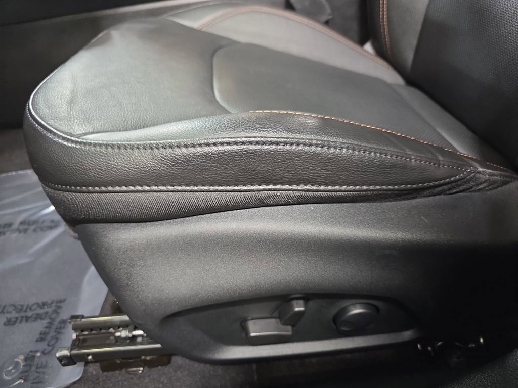 Used 2022 Jeep Compass Limited image 27