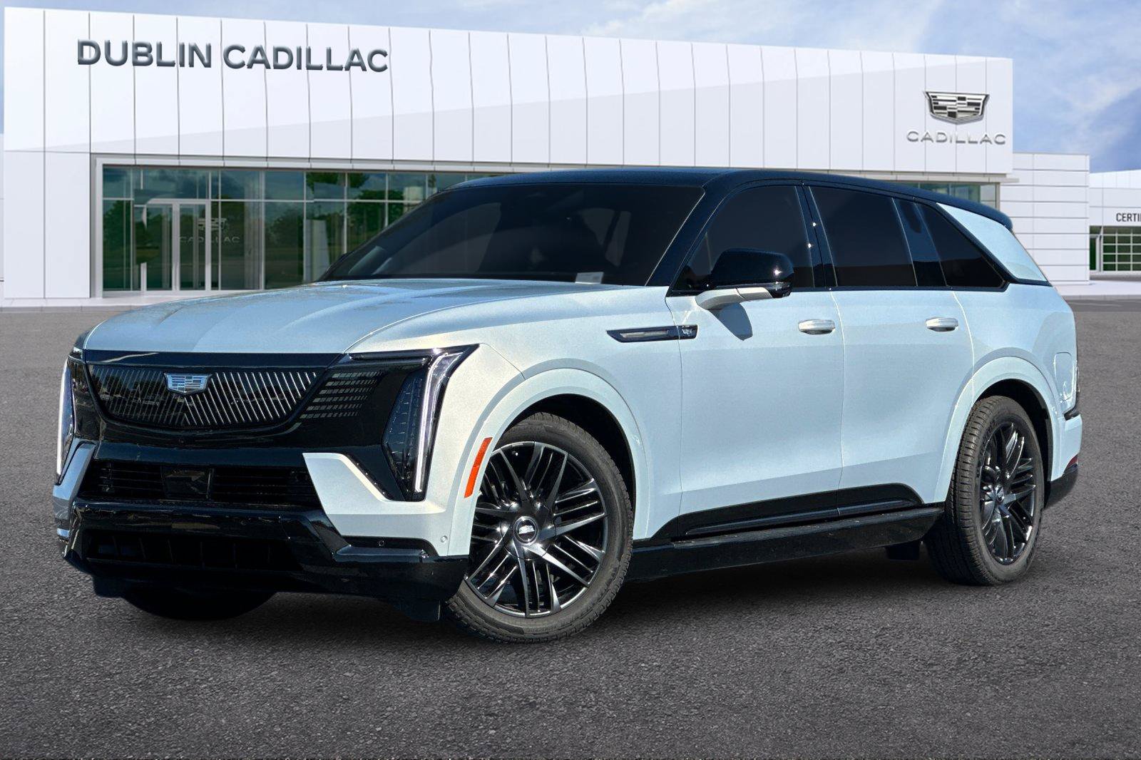 Used 2025 Cadillac Escalade IQ Sport 2 w/ LPO, ONYX Package AWD/4WD image 8