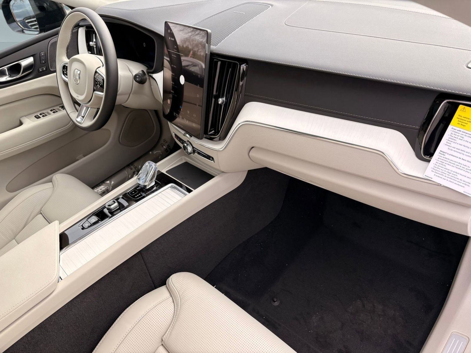 New 2026 Volvo XC60 B5 Ultra w/ Protection Package Premier image 27