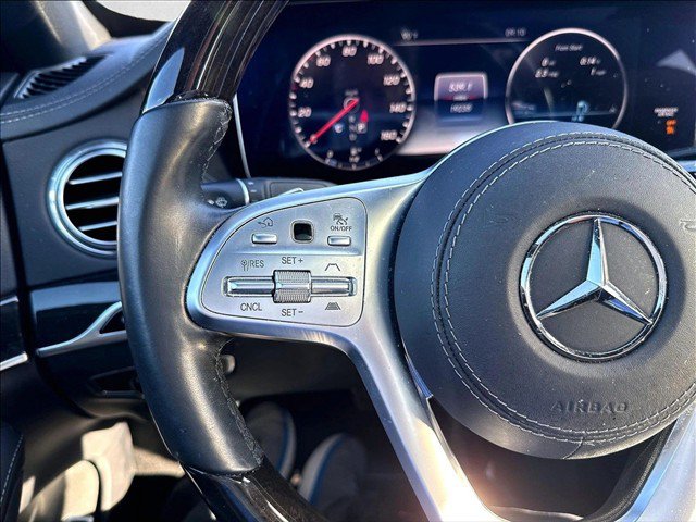 Used 2019 Mercedes-Benz S 560 Sedan image 19