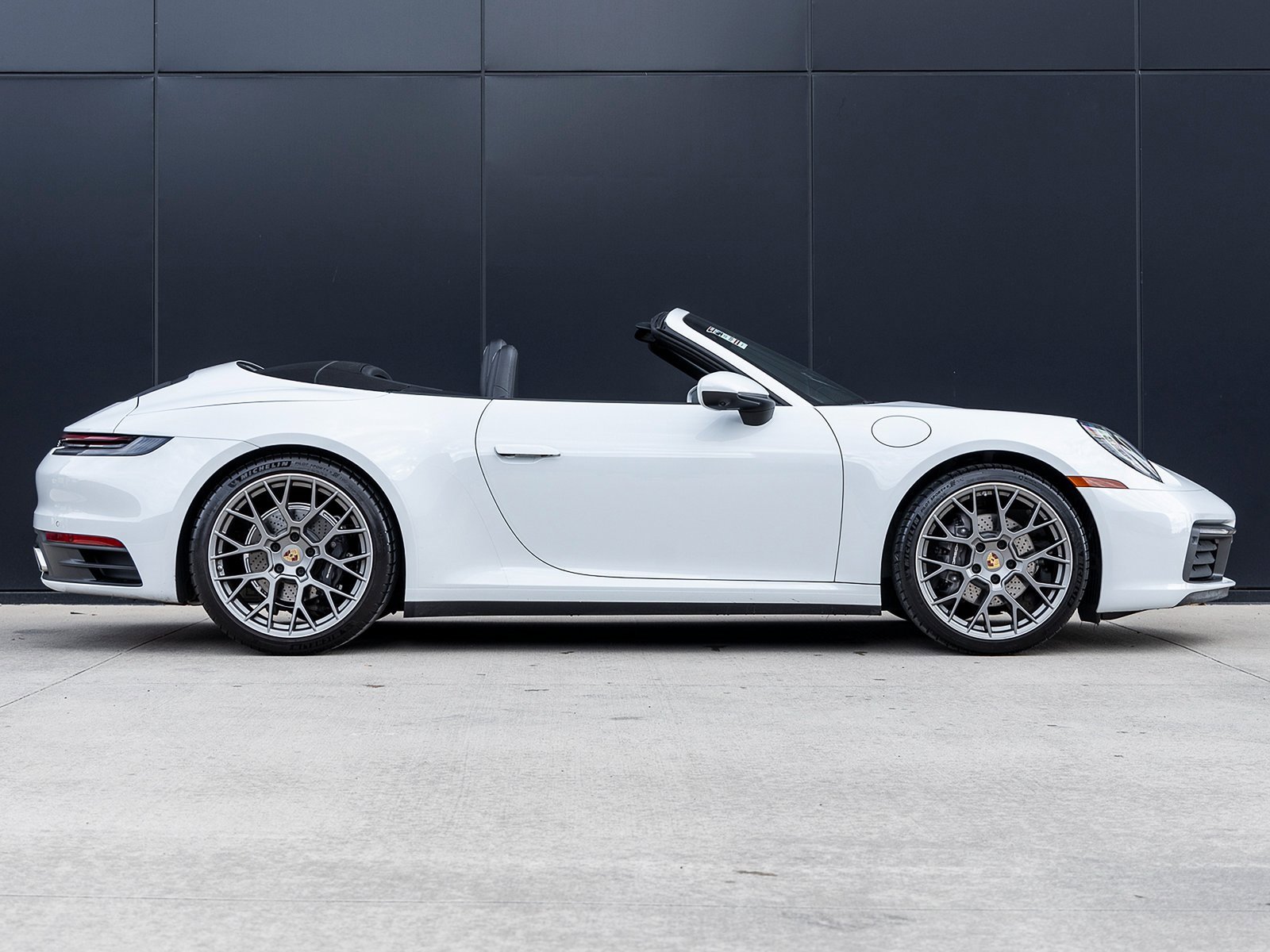 Certified 2022 Porsche 911 Carrera image 13