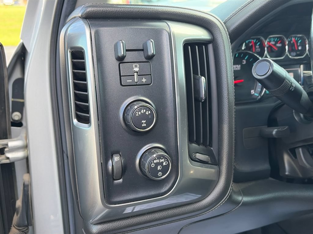 Used 2017 Chevrolet Silverado 2500 LTZ w/ Duramax Plus Package AWD/4WD image 19