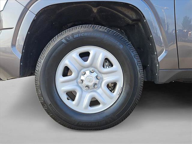 Used 2025 Toyota Tundra SR AWD/4WD image 23