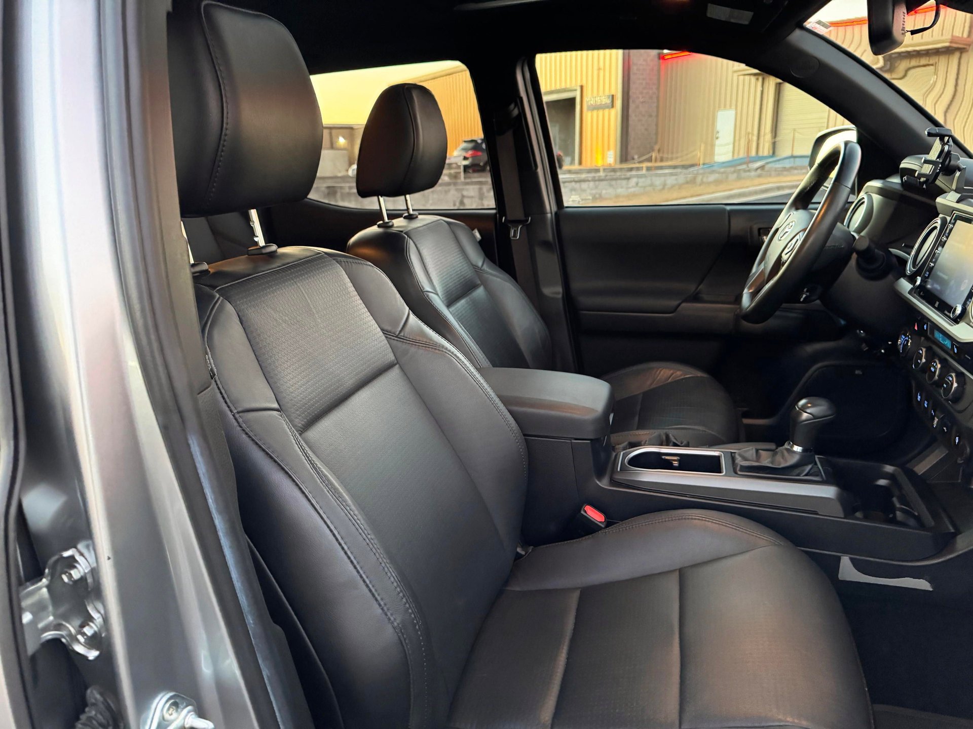 Used 2022 Toyota Tacoma image 32