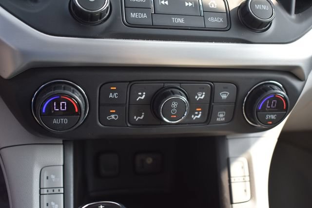 Used 2017 GMC Acadia SLT AWD/4WD image 39
