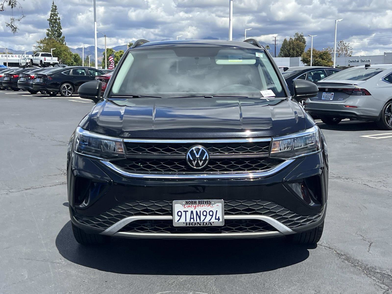 Used 2022 Volkswagen Taos S image 4
