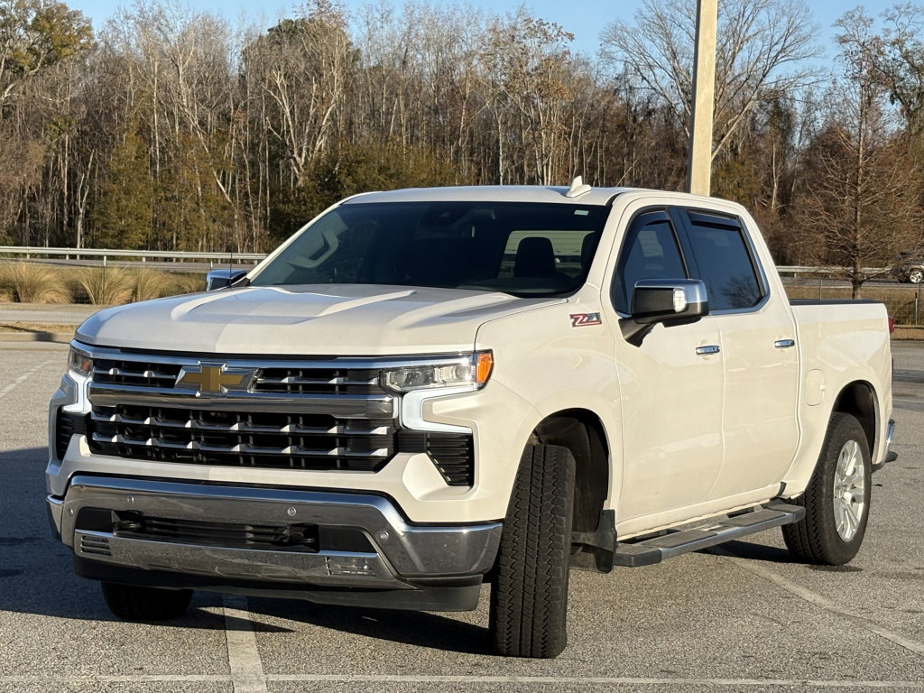 Used 2023 Chevrolet Silverado 1500 LTZ video 3