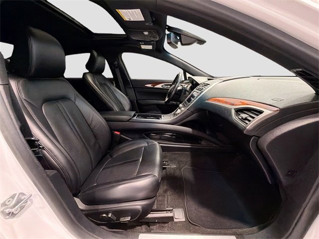 Used 2020 Lincoln MKZ Reserve w/ Monochromatic Package image 23