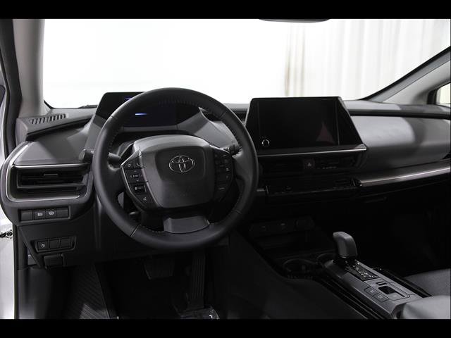 Used 2026 Toyota Prius LE AWD/4WD image 6