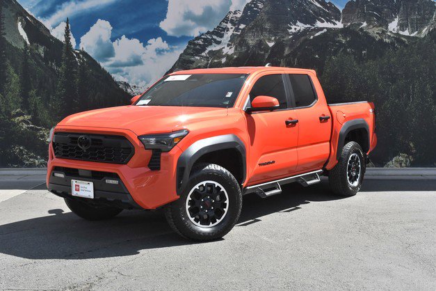 Certified 2024 Toyota Tacoma TRD Off-Road w/ TRD Off Road Premium Package image 6