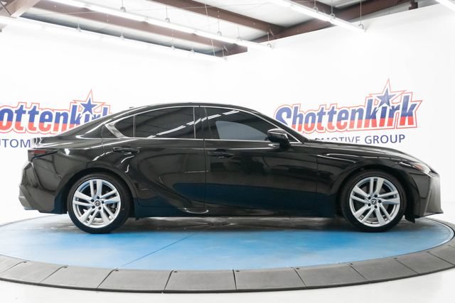 Used 2022 Lexus IS 300 w/ Accessory Package RWD image 11