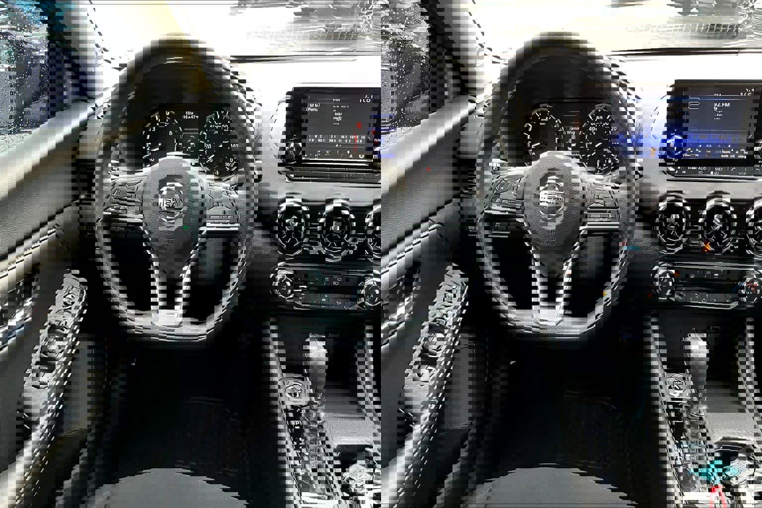 Used 2023 Nissan Sentra S image 5