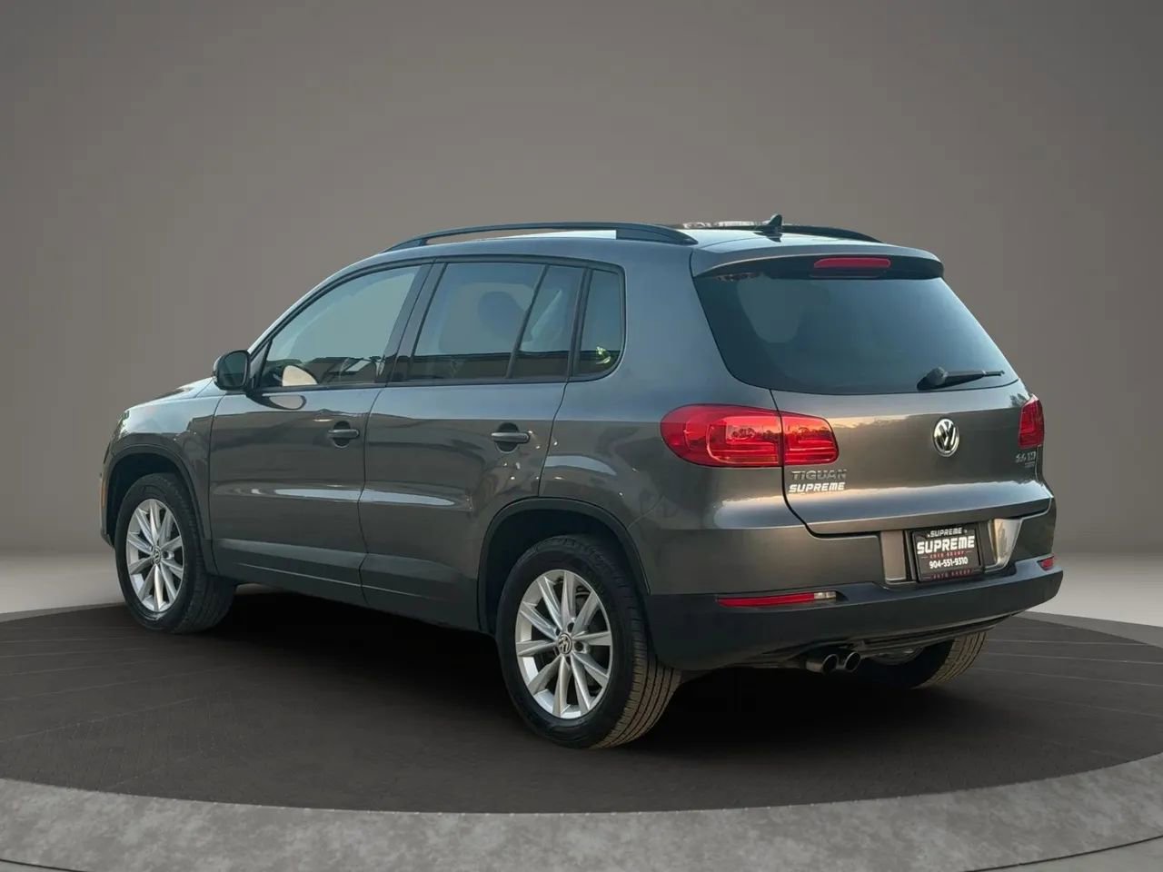 Used 2015 Volkswagen Tiguan SE image 5
