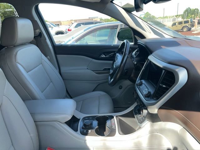 Used 2022 GMC Acadia SLT w/ Technology Package FWD image 13