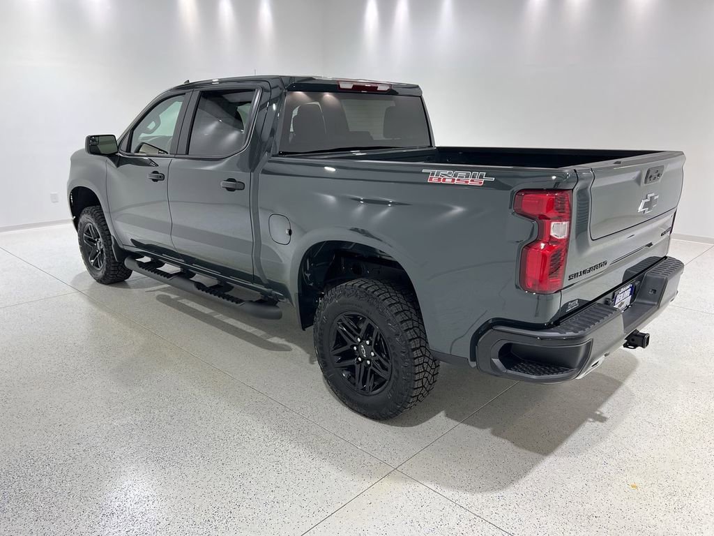 New 2026 Chevrolet Silverado 1500 Custom Trail Boss w/ LPO, Dark Essentials Package image 3